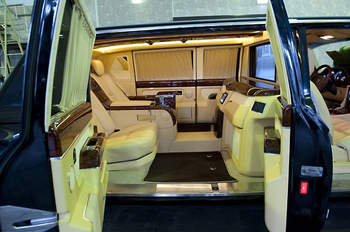 Сконструированный для Путина уникальный лимузин ЗИЛ продают за $1.2 млн в США