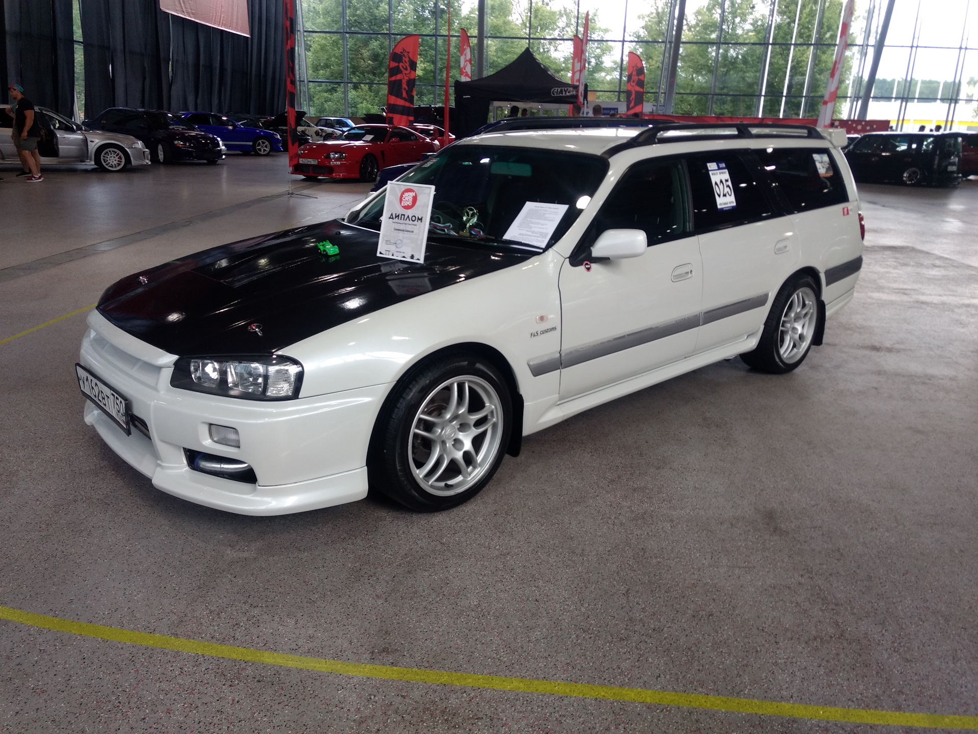 Nissan Stagea Nissan Stagea Cena Nissan Stejdzha Tehnicheskie Harakteristiki Nissan Stejdzha Foto Otzyvy Video