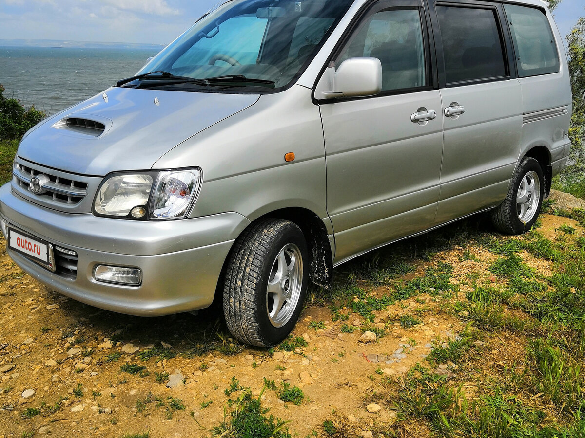 Toyota Town Ace 2000