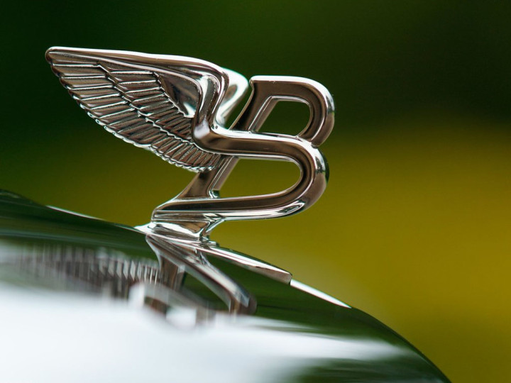 Bentley emblem