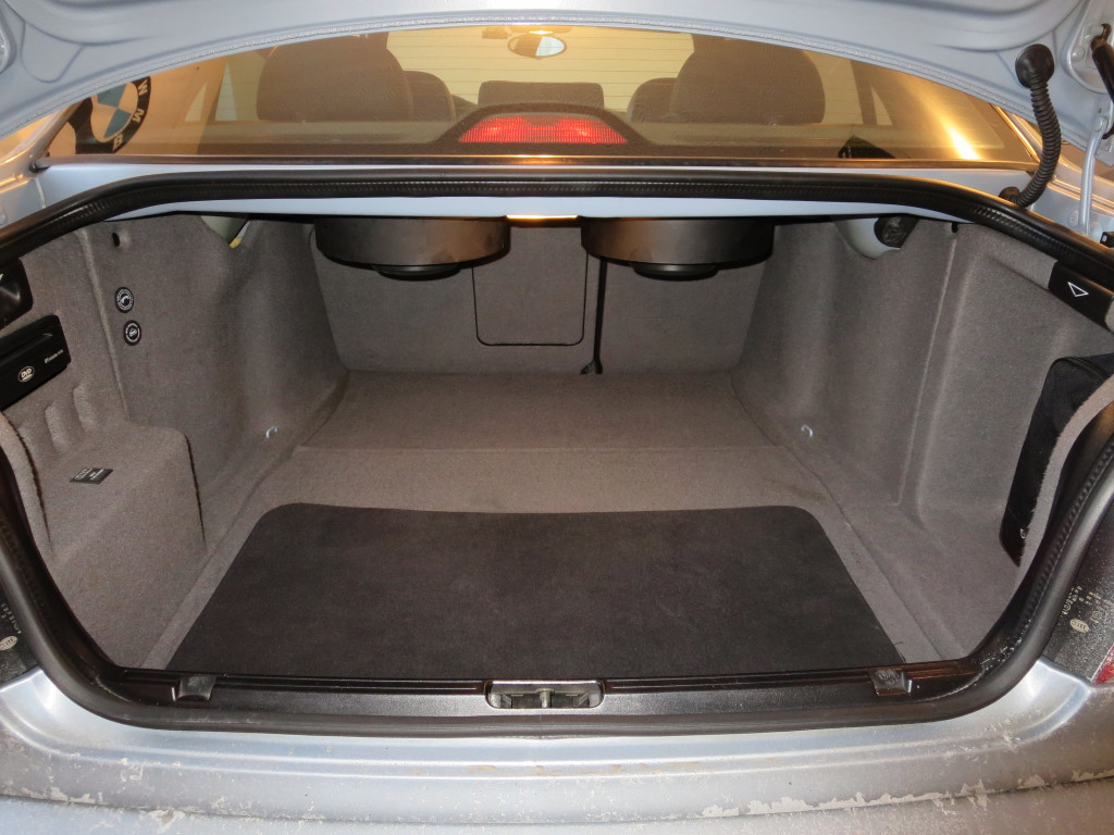 BMW E39 M5 with m audio subwoofers installed in trunk
