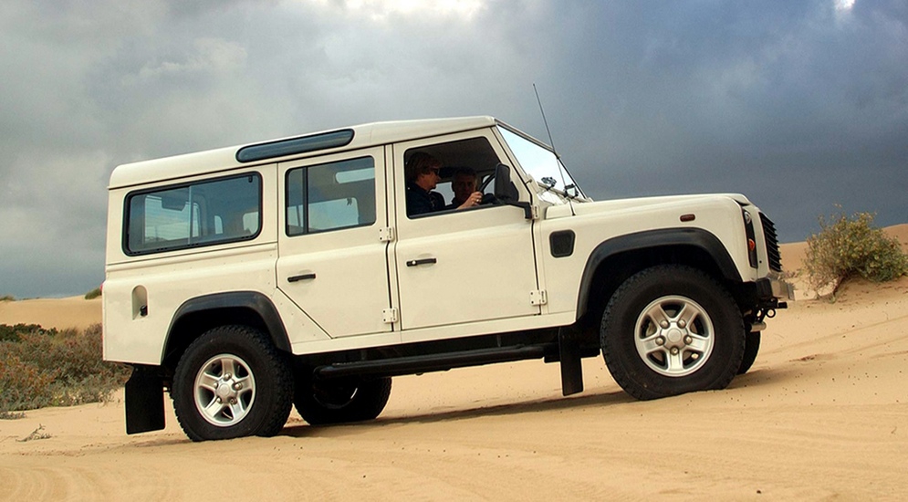 autowp.ru_land_rover_defender_110_station_wagon_za-spec_7.jpg