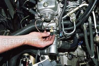 Как проверить датчик температуры охлаждающей жидкости?